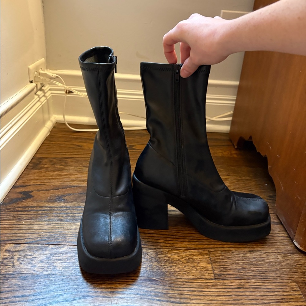 Steve Madden Black Platform Boots